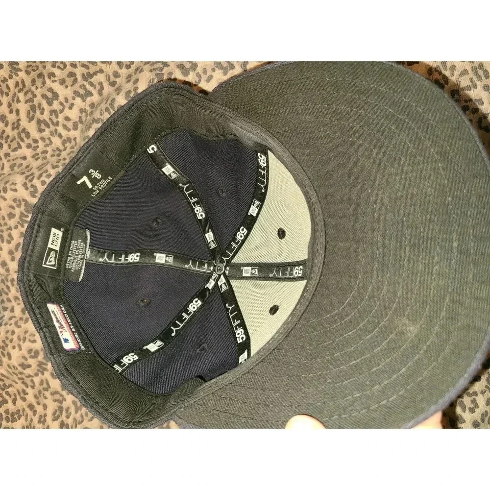New Era 59Fifty Snapback Hat Men's 7 3/8 Boston Red Sox Authentic Performance